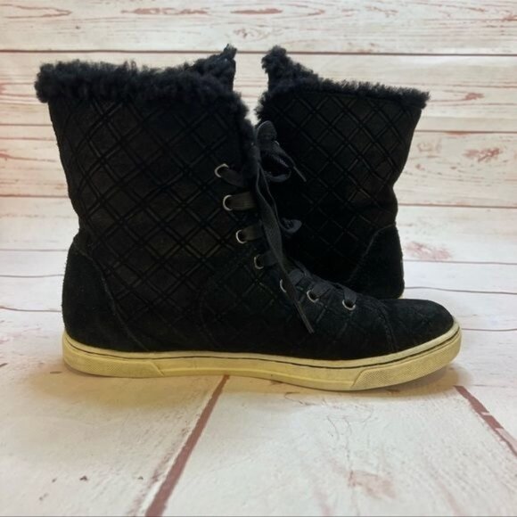 UGG Black Suede Lace Up Fleece Lined Booties Sz 7 - Picture 5 of 10